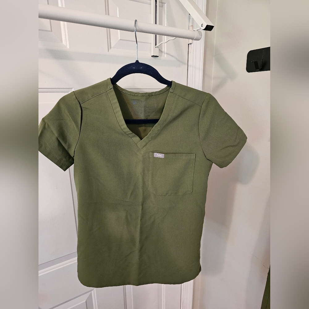 Figs Catarina Scrub Top Limited Edition Dark Olive - XXS